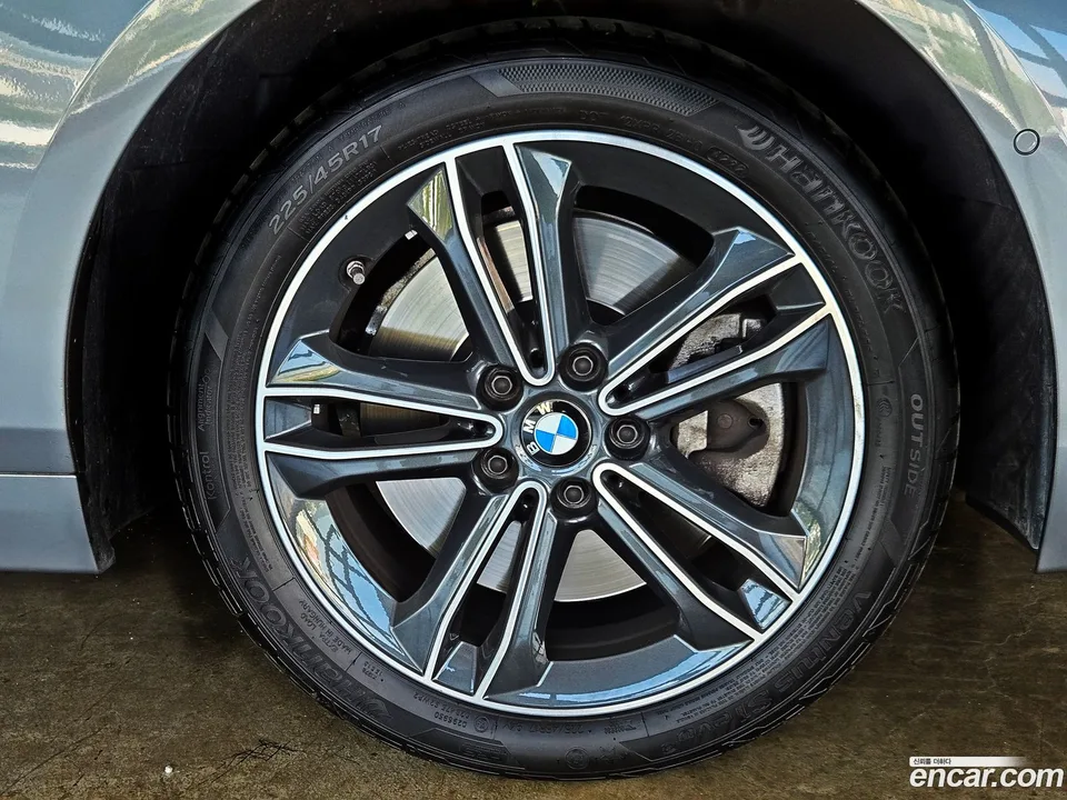 BMW 1 Series 120i 2023 — миниатюра 5