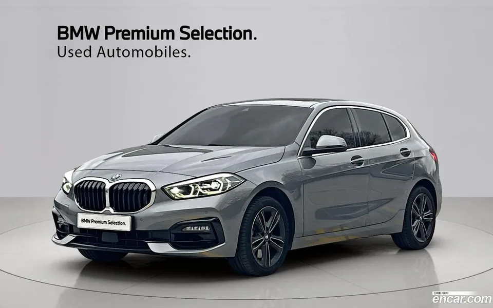 BMW 1 Series 120i 2023 — фото 1, купить с доставкой в Москву