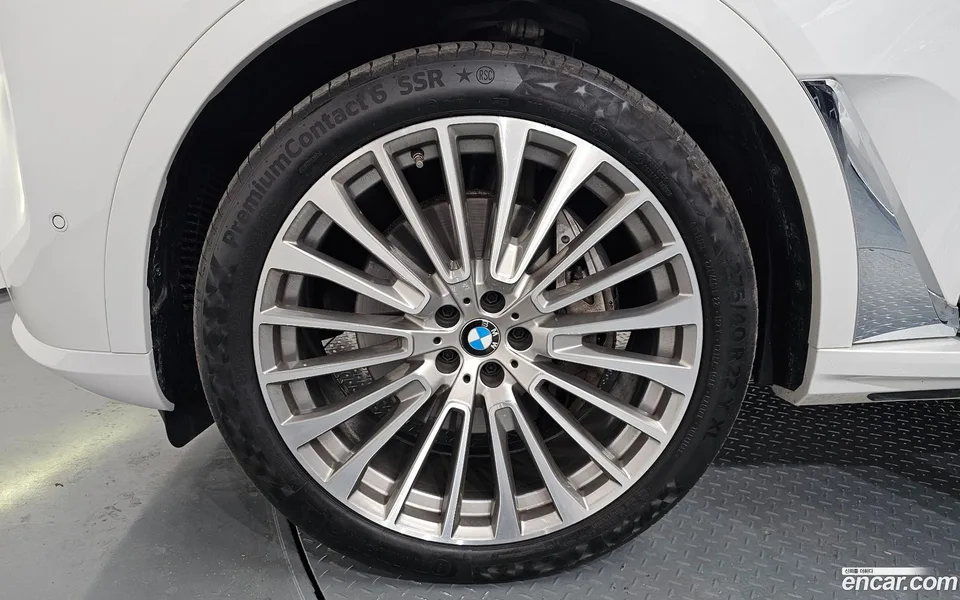 BMW X7 xDrive 40d 7 2024 — миниатюра 5
