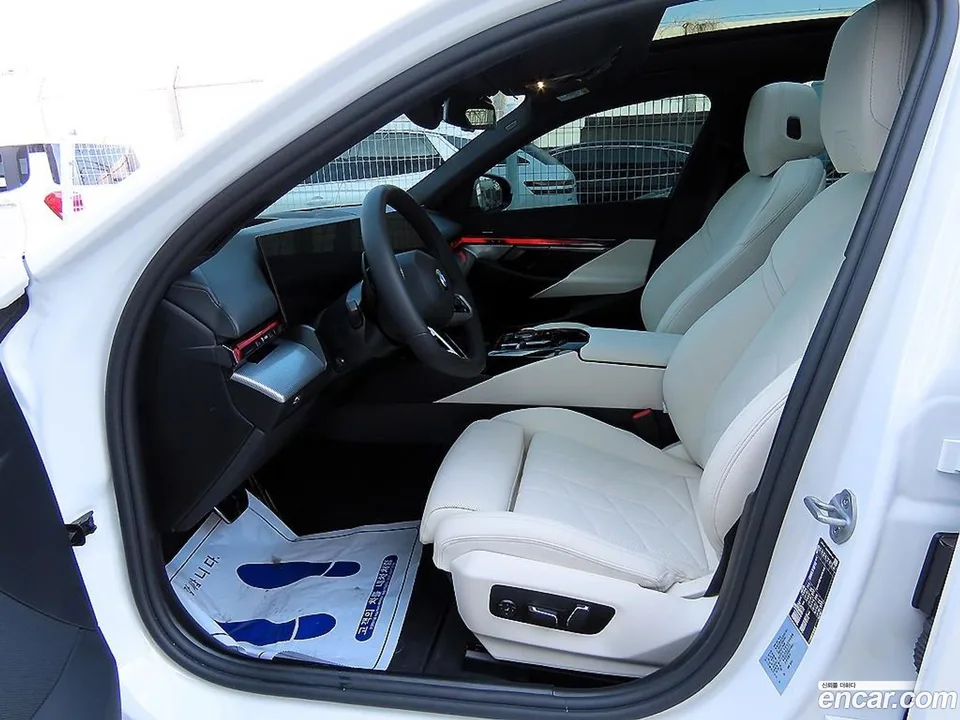 BMW 5 Series 520i M 2025 — миниатюра 5