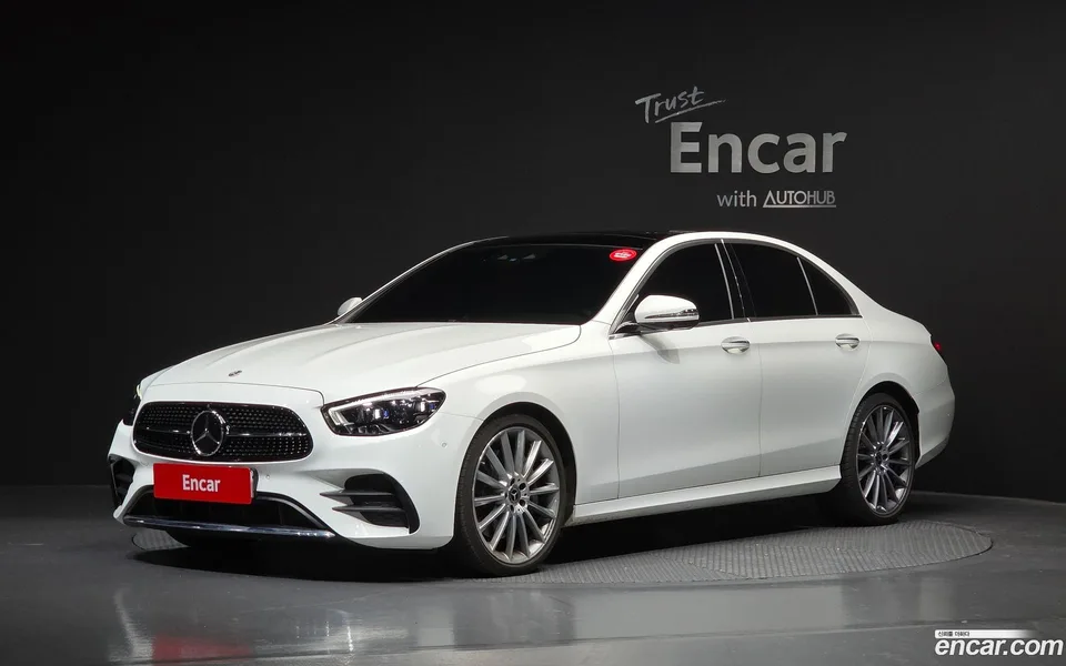 Mercedes-Benz E-Class E350 4MATIC AMG Line 2022 — фото 1, купить с доставкой в Москву