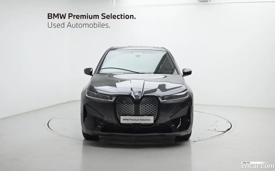 BMW iX xDrive50 2025 — миниатюра 3