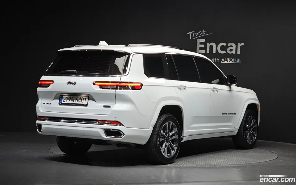 Jeep Grand Cherokee L 3.6 2022 — миниатюра 2