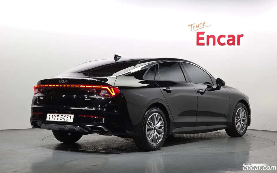 Kia K5 Hybrid 2023 — миниатюра 2