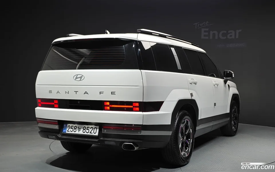 Hyundai Santa Fe 2.5T 2WD 2023 — миниатюра 2