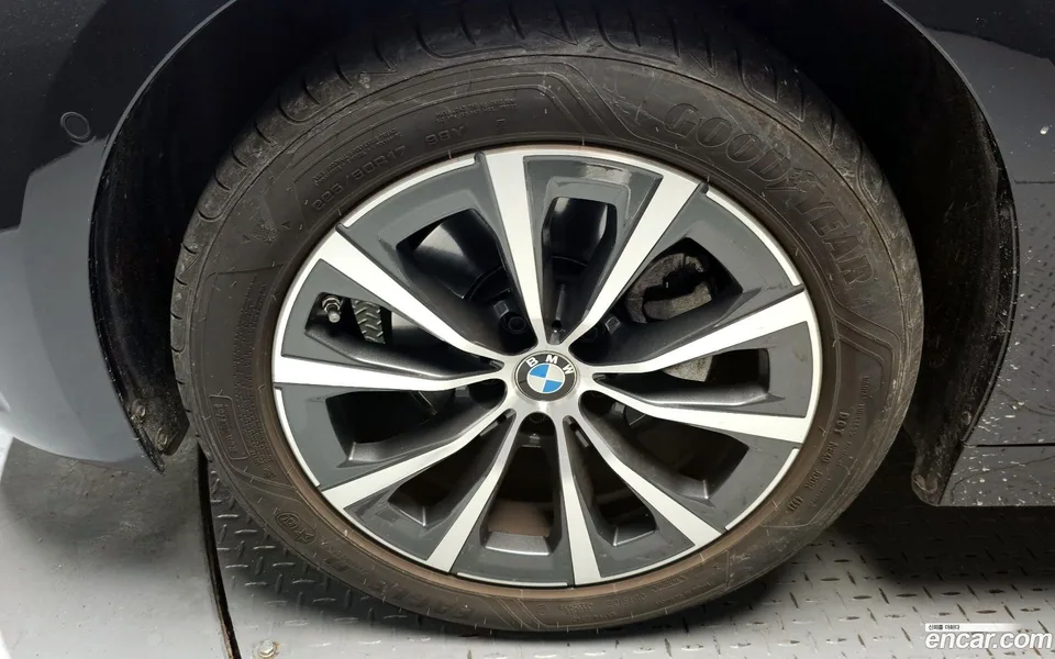 BMW 3 Series 320i 2022 — миниатюра 5