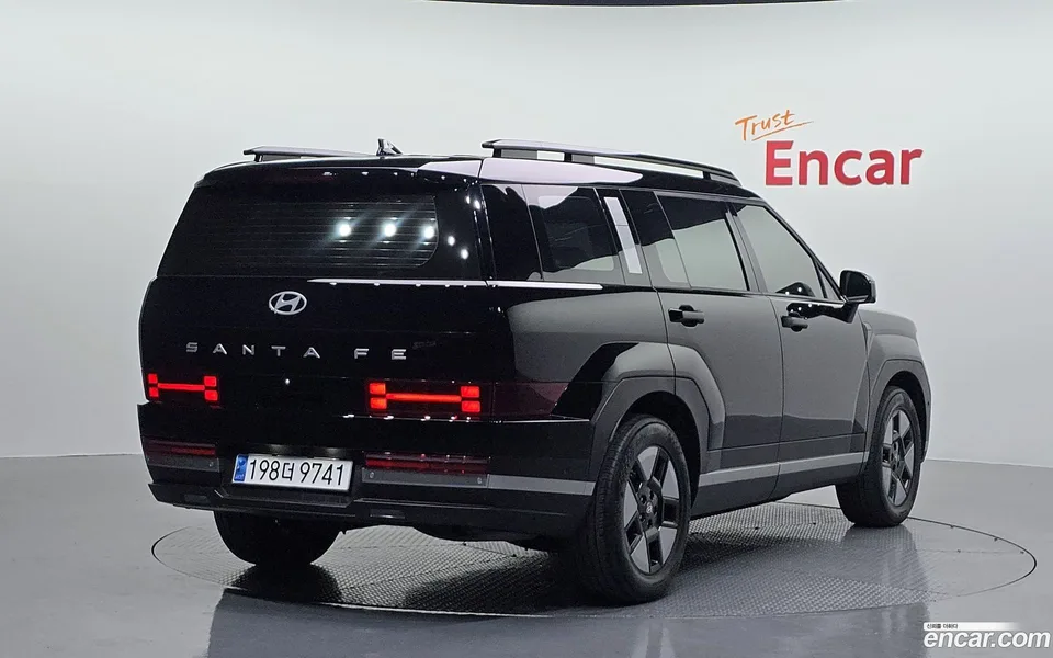 Hyundai Santa Fe HEV 1.6 2WD 2024 — миниатюра 2