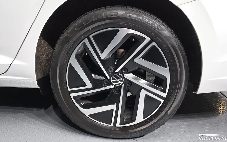 Volkswagen Jetta 1.5 TSI 2022 — миниатюра 5