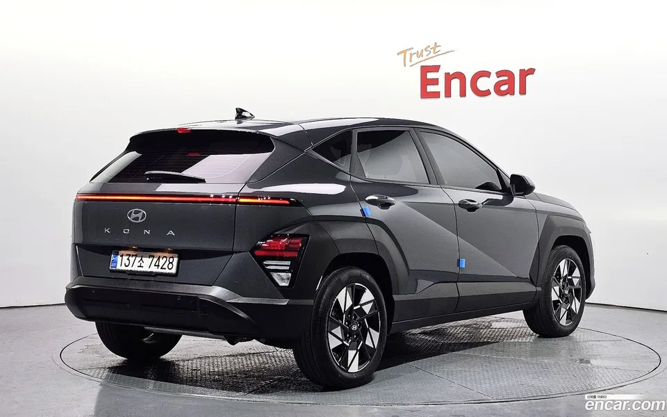 Hyundai Kona Hybrid 2023 — миниатюра 2