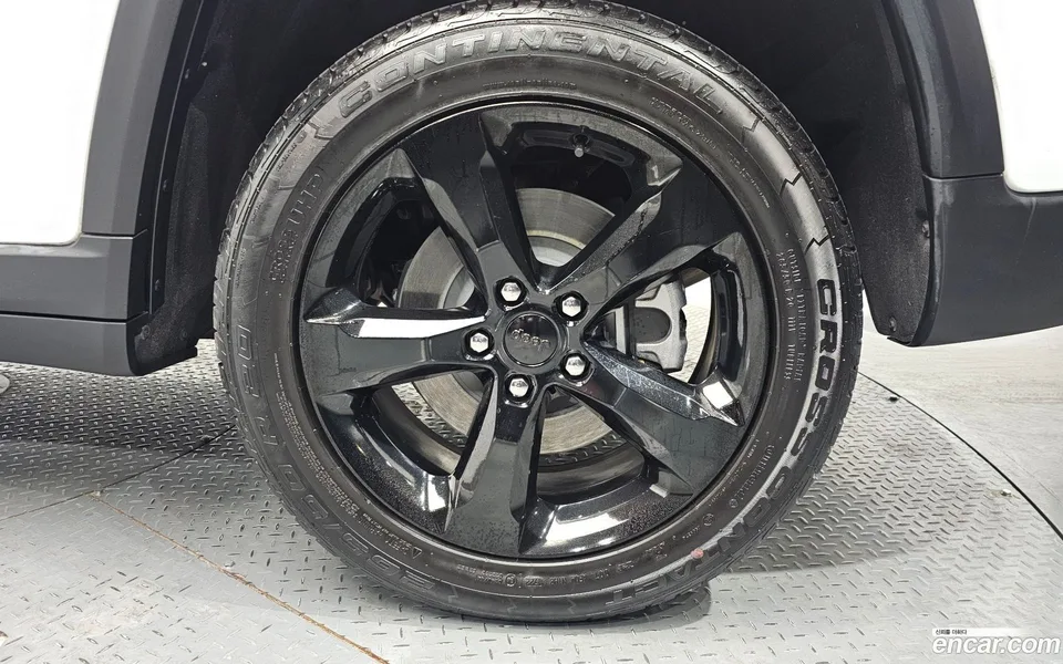 Jeep Grand Cherokee 4xe 2023 — миниатюра 5