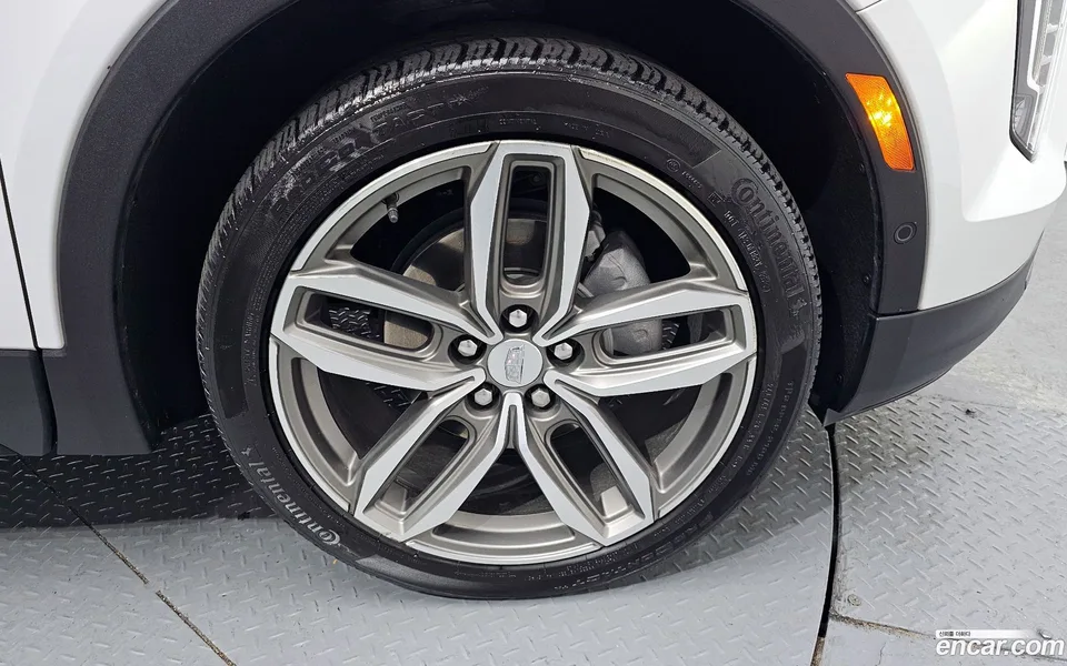 Cadillac XT4 2.0 AWD 2022 — миниатюра 5