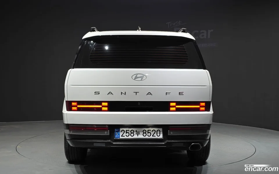Hyundai SantaFe 2.5T 2WD 2023 — миниатюра 4