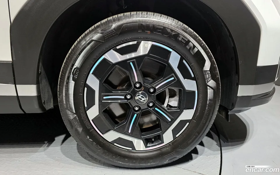 Hyundai SantaFe 2.5T 2WD 2023 — миниатюра 5