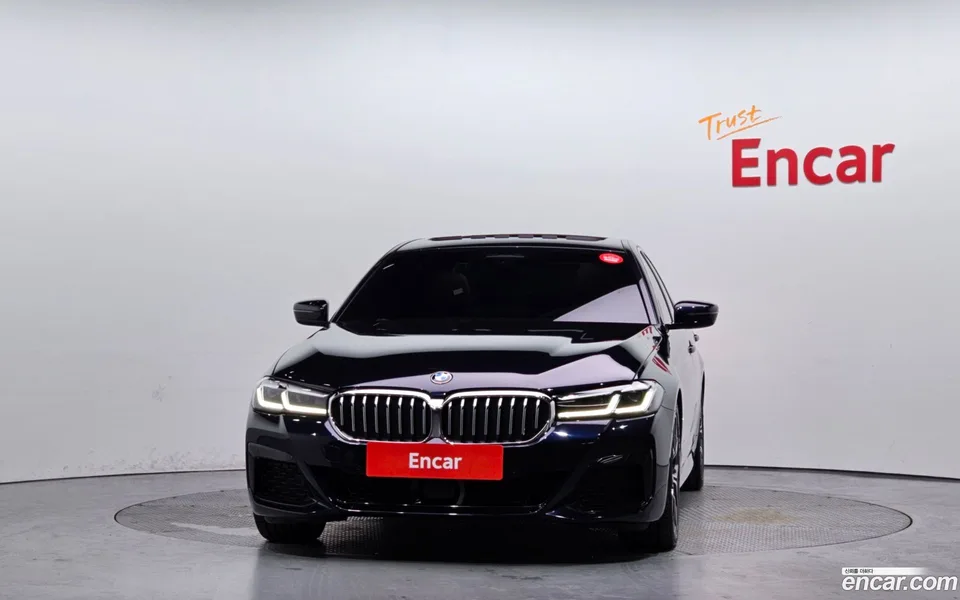 BMW 5 Series 530i M 2022 — миниатюра 3