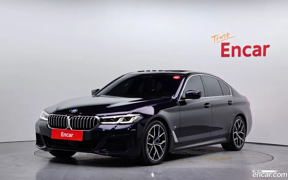 BMW 5 Series 530i M 2022 — фото 1, купить с доставкой в Москву