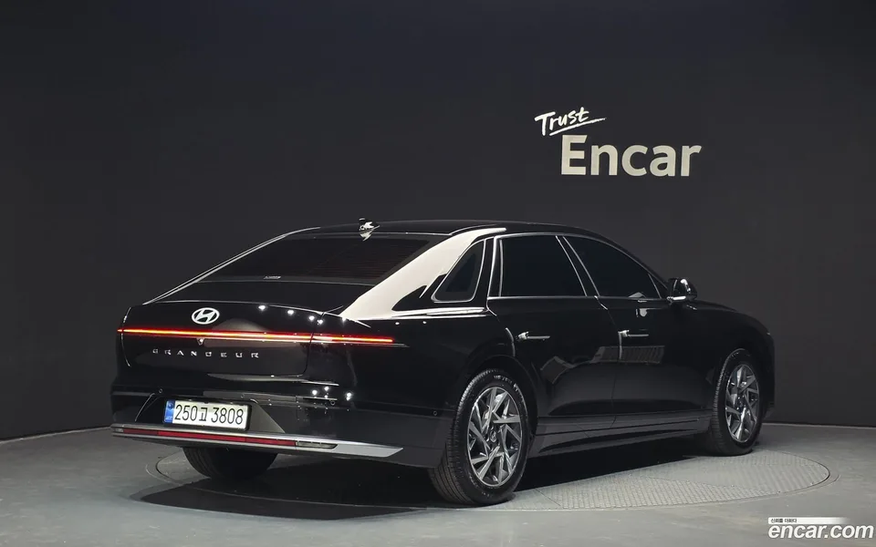 Hyundai Grandeur Hybrid 2025 — миниатюра 2
