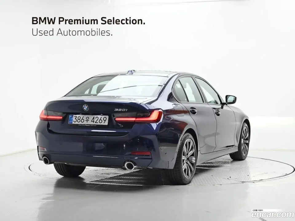 BMW 3 Series 320i 2025 — миниатюра 2
