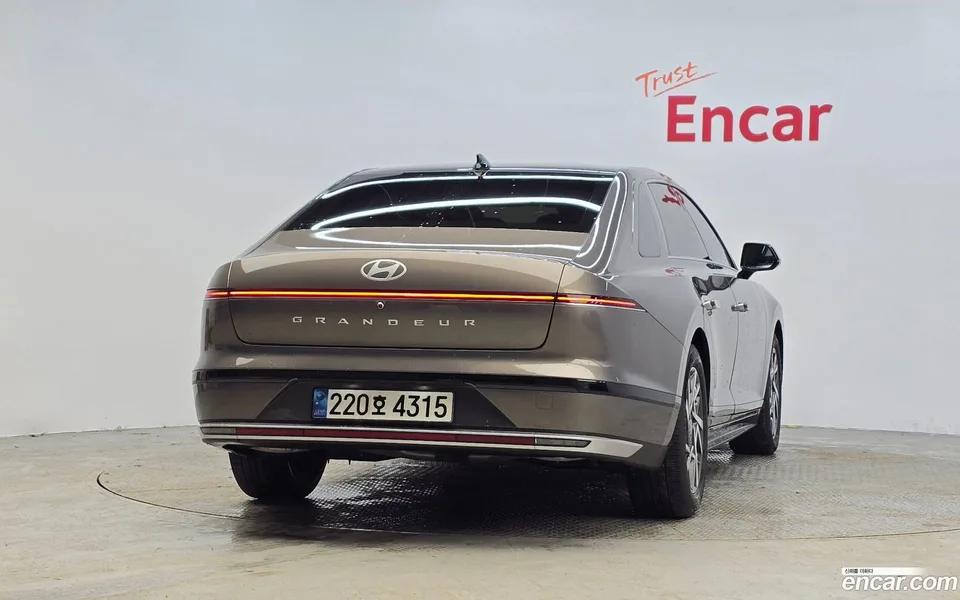 Hyundai Grandeur 2.5 2WD 2023 — миниатюра 4