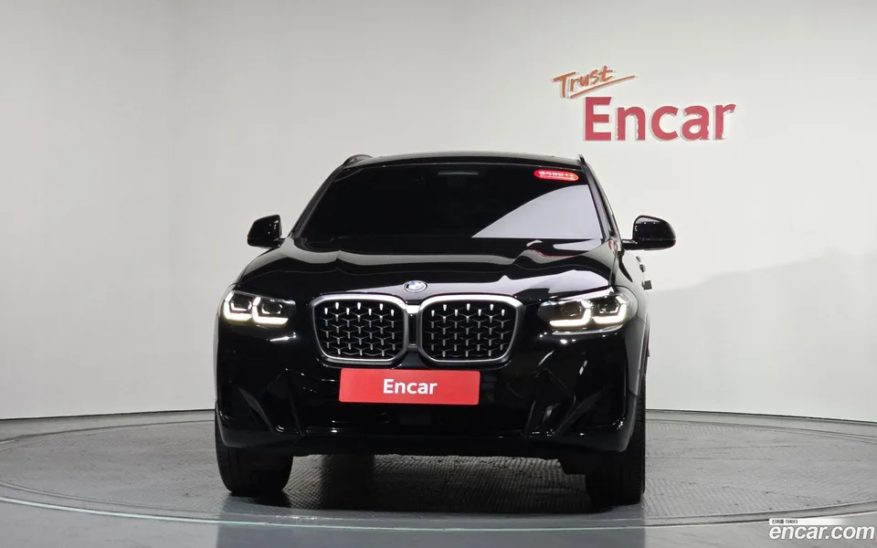 BMW X4 xDrive20i M 2023 — миниатюра 3