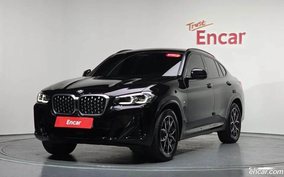 BMW X4 xDrive20i M 2023 — фото 1, купить с доставкой в Москву