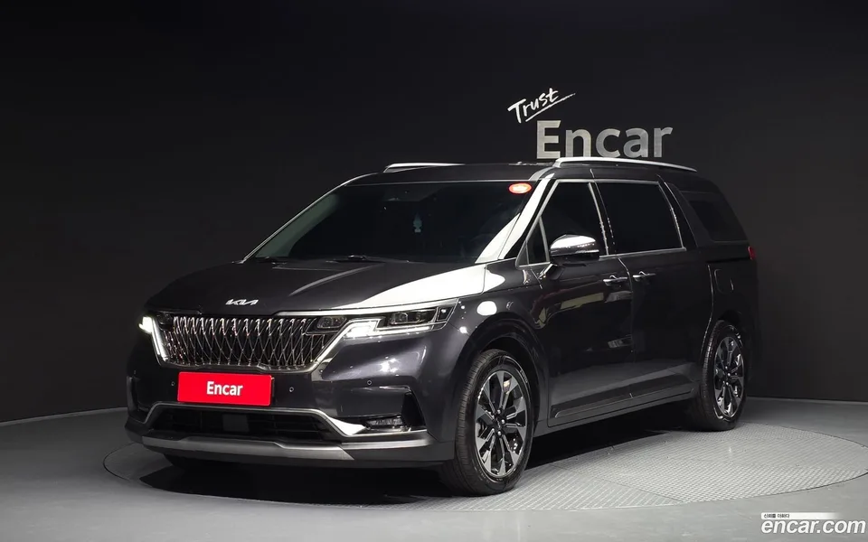 Kia Carnival 9 2022 — фото 1, купить с доставкой в Москву