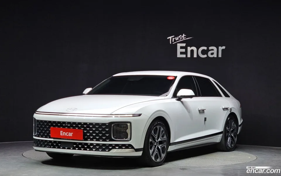 Hyundai Grandeur 2.5 2WD 2023 — фото 1, купить с доставкой в Москву