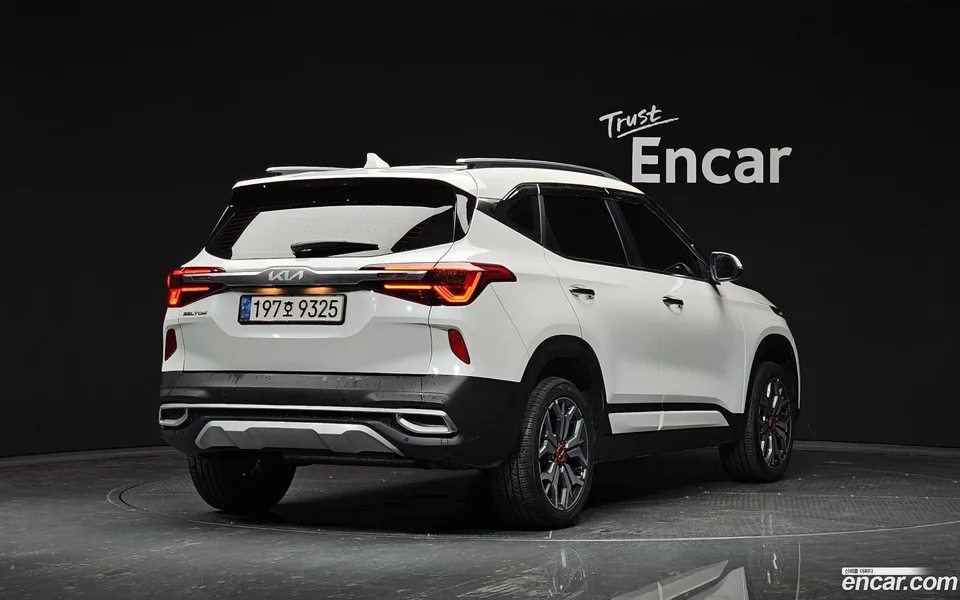 Kia Seltos 1.6 2WD 2022 — миниатюра 2