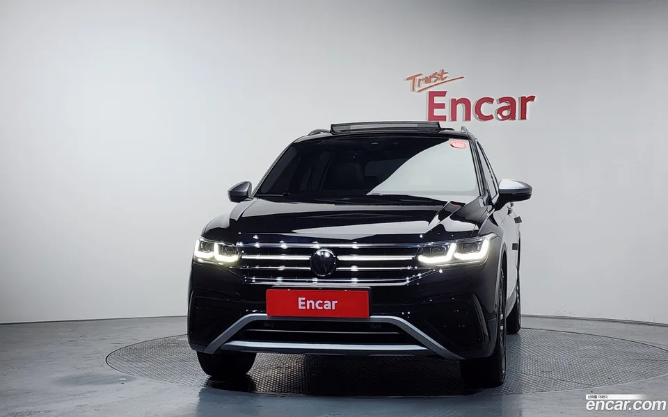 Volkswagen Tiguan Allspace 2.0 TSI 2024 — миниатюра 3
