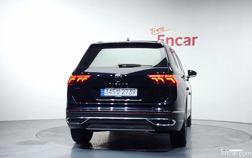 Volkswagen Tiguan Allspace 2.0 TSI 2024 — миниатюра 4