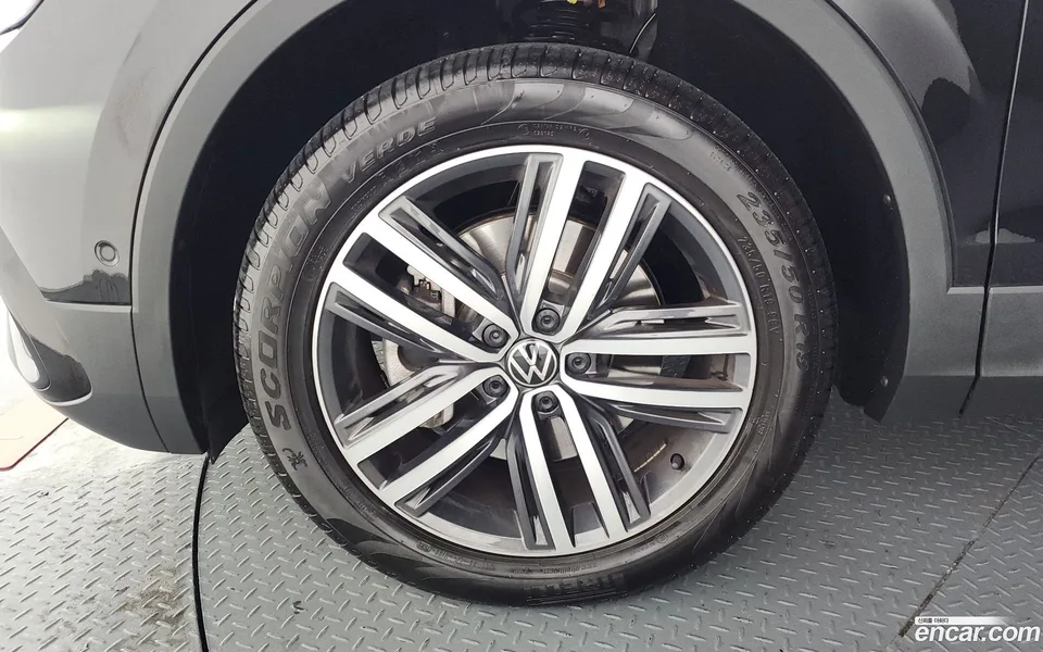 Volkswagen Tiguan Allspace 2.0 TSI 2024 — миниатюра 5