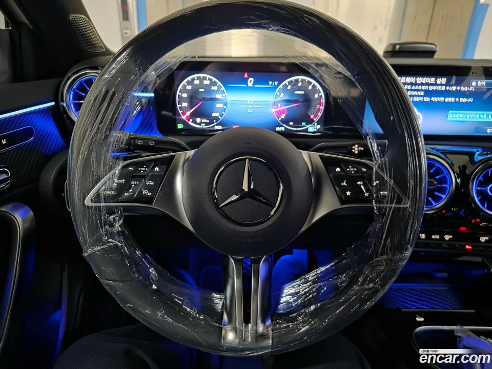 Mercedes-Benz A-Class A220 2026 — миниатюра 4