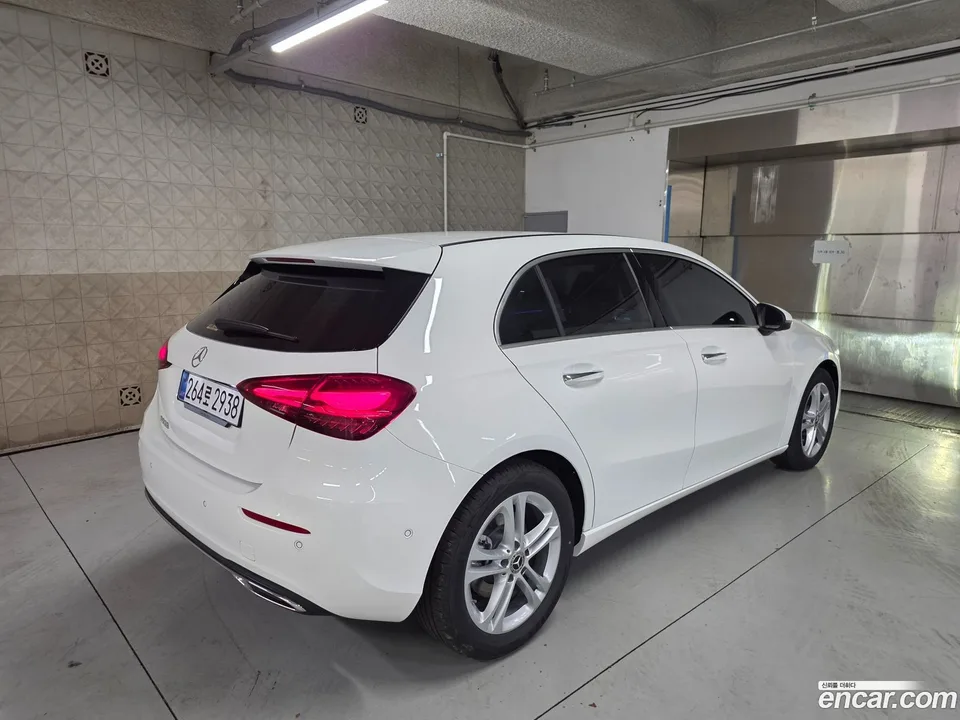 Mercedes-Benz A-Class A220 2026 — миниатюра 5