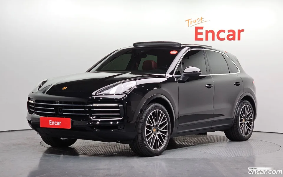 Porsche Cayenne 3.0 2023 — фото 1, купить с доставкой в Москву