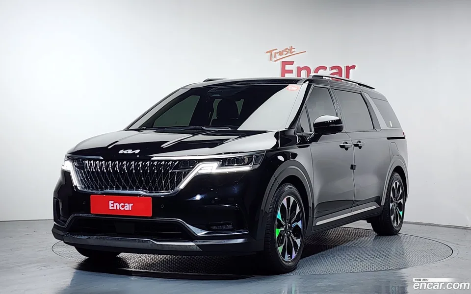 Kia Carnival 9 2023 — фото 1, купить с доставкой в Москву