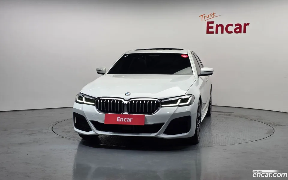 BMW 5 Series 530i M 2022 — миниатюра 3