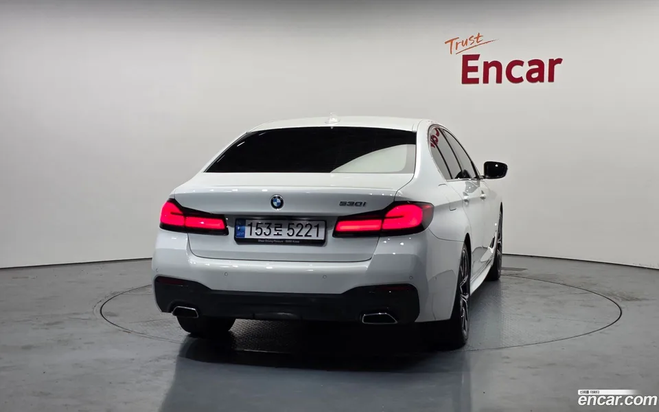 BMW 5 Series 530i M 2022 — миниатюра 4