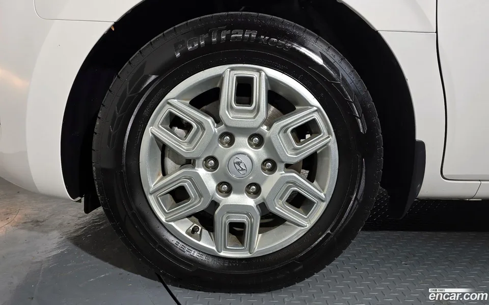 Hyundai Staria 3 2023 — миниатюра 5