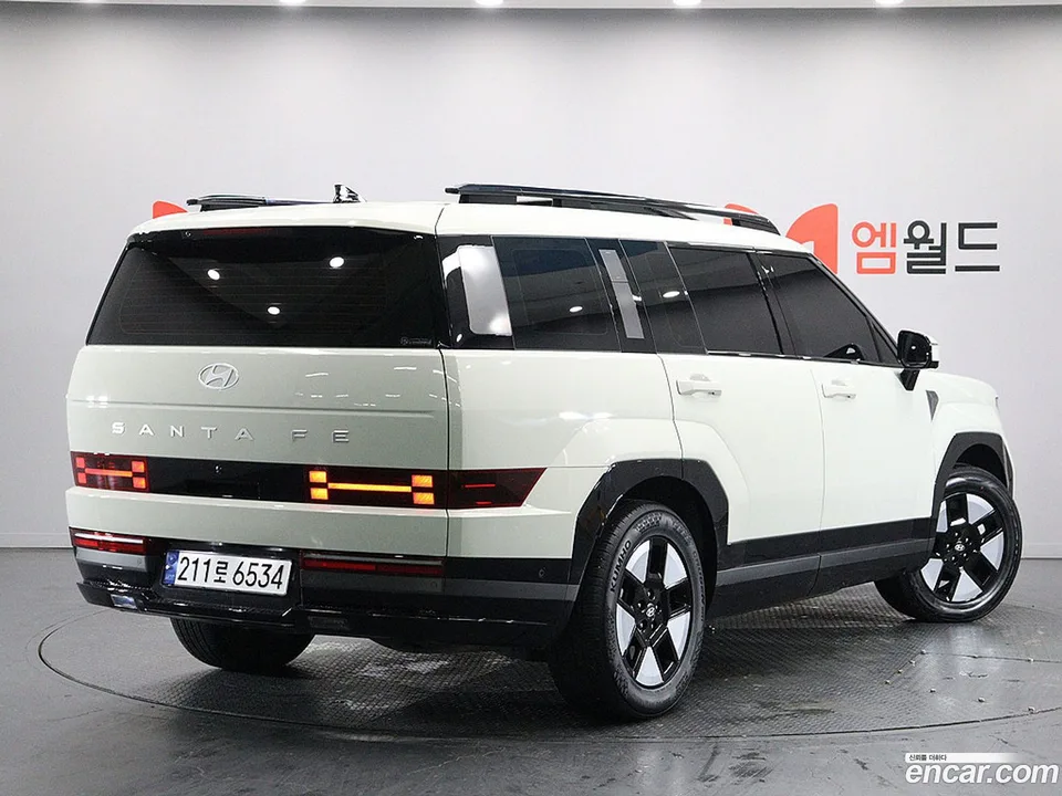 Hyundai SantaFe HEV 1.6 2WD 2024 — миниатюра 4