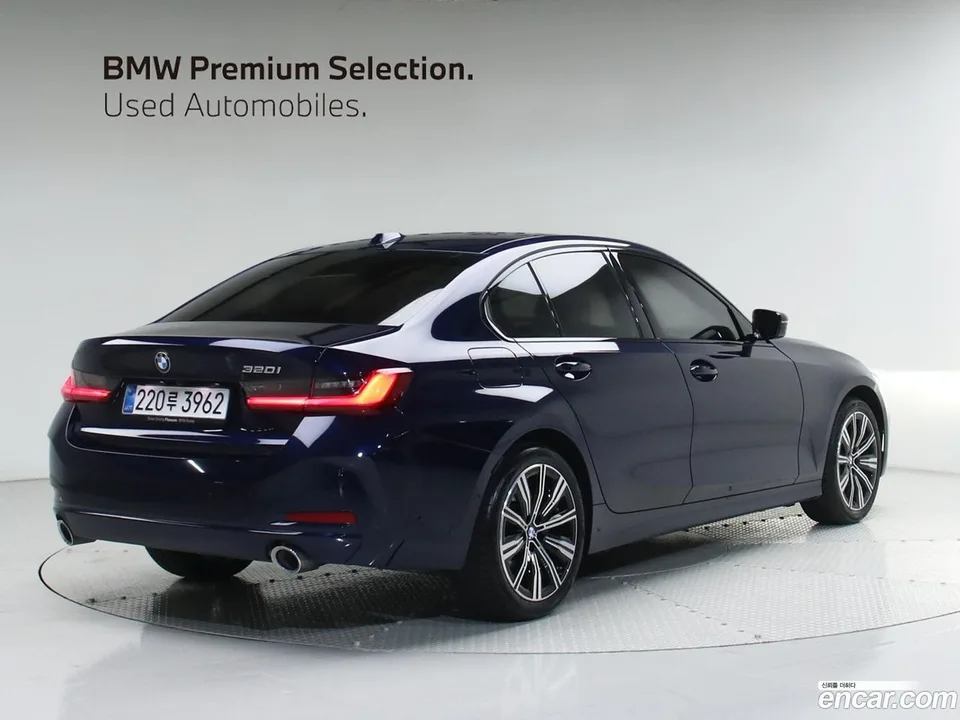 BMW 3 Series 320i 2025 — миниатюра 2