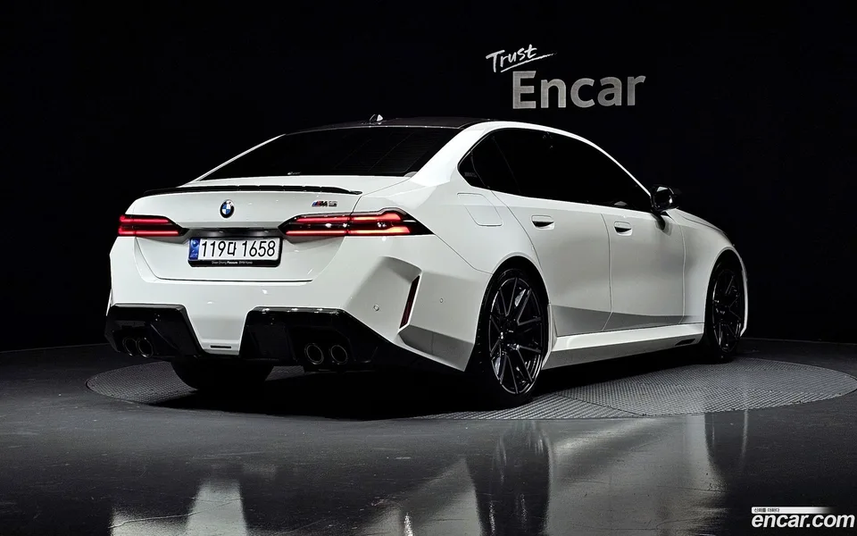 BMW M5 M5 2025 — миниатюра 2