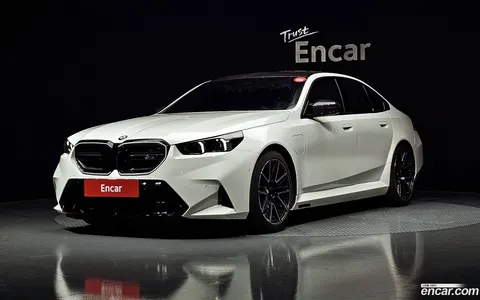 BMW M5 2025 купить в Москве