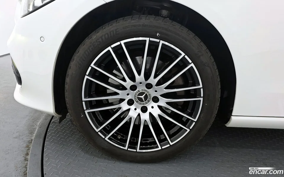Mercedes-Benz C-Class C200 4MATIC 2022 — миниатюра 5