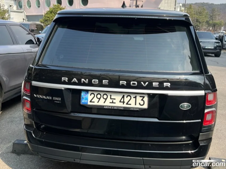 Land Rover Range Rover 5.0 SC Vogue SE 2022 — миниатюра 4