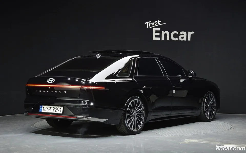 Hyundai Grandeur 3.5 4WD 2023 — миниатюра 2