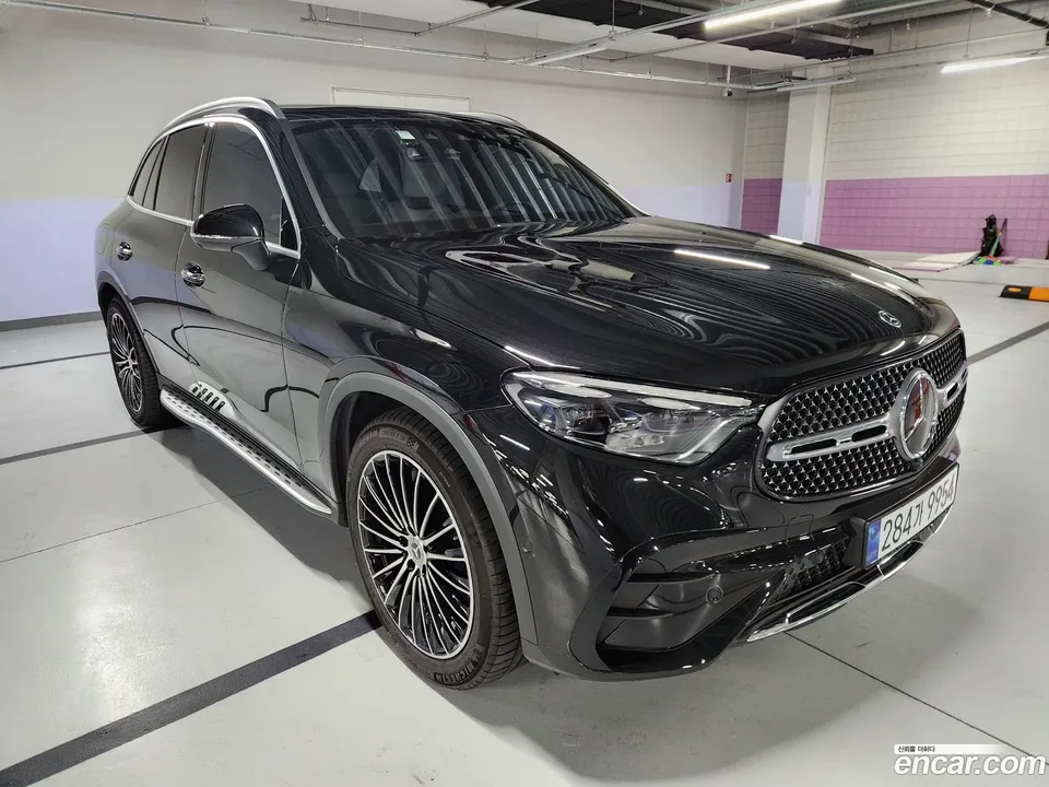 Mercedes-Benz GLC-Class GLC300 4MATIC AMG Line 2025 — миниатюра 2