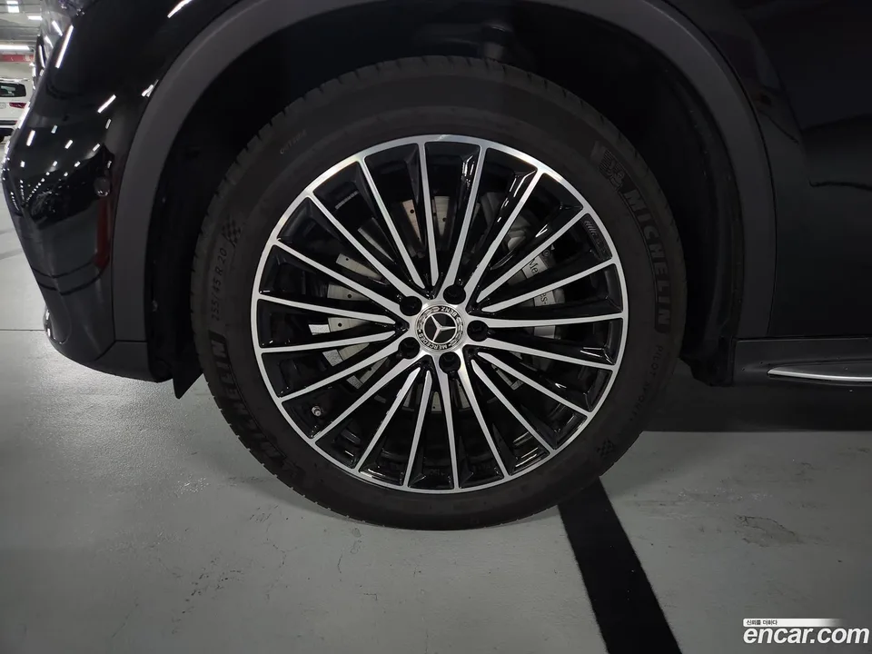 Mercedes-Benz GLC-Class GLC300 4MATIC AMG Line 2025 — миниатюра 4