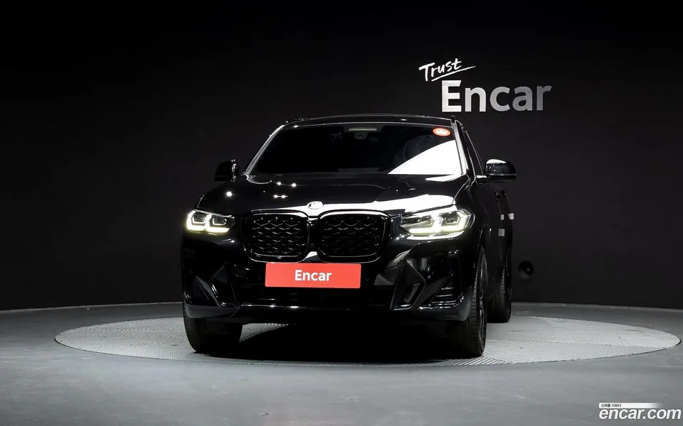 BMW X4 xDrive20i M 2023 — миниатюра 3