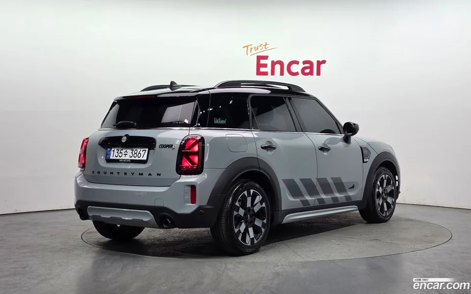MINI Cooper S Countryman ALL4 2023 — миниатюра 2