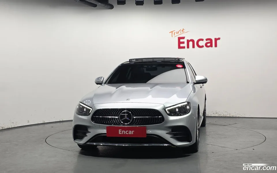 Mercedes-Benz E-Class E350 4MATIC AMG Line 2022 — миниатюра 3
