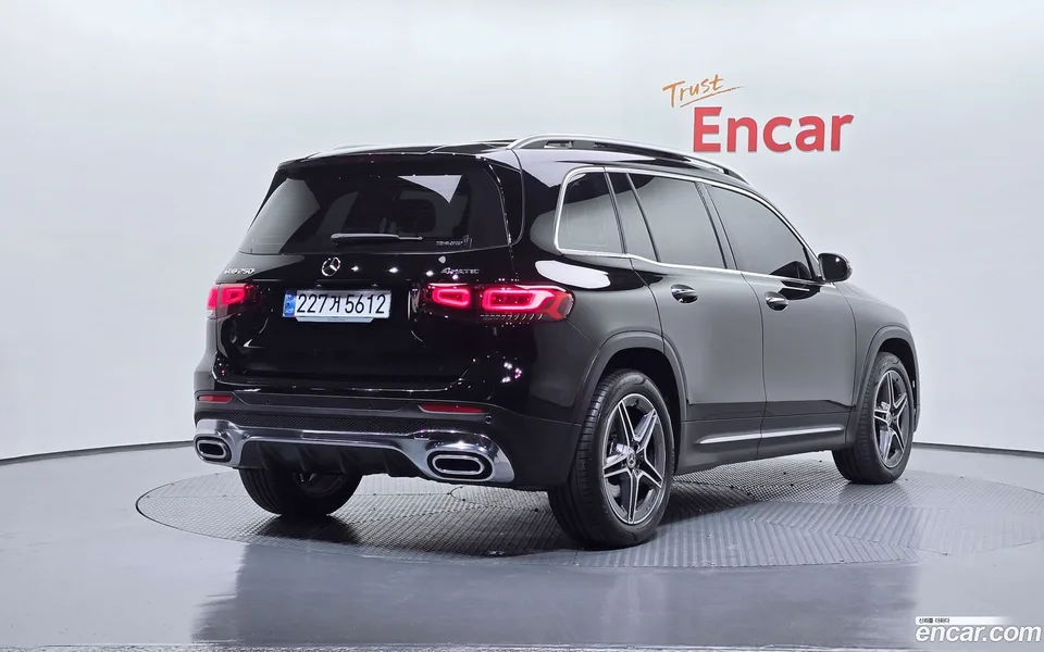Mercedes-Benz GLB-Class GLB250 4MATIC 2023 — миниатюра 2
